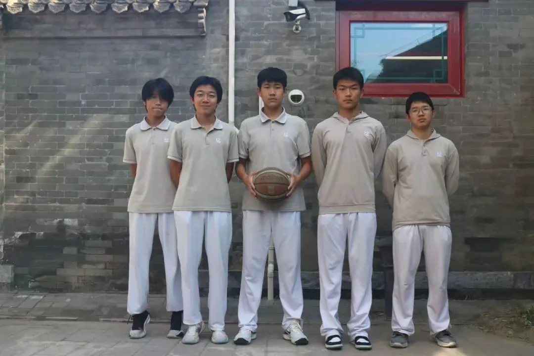 如何通过模拟比赛环境提高篮板实战能力?_0